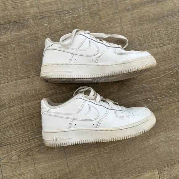 Nike Air Force 1 White Size 5Y 6.5 Womens - Picture 4 of 9